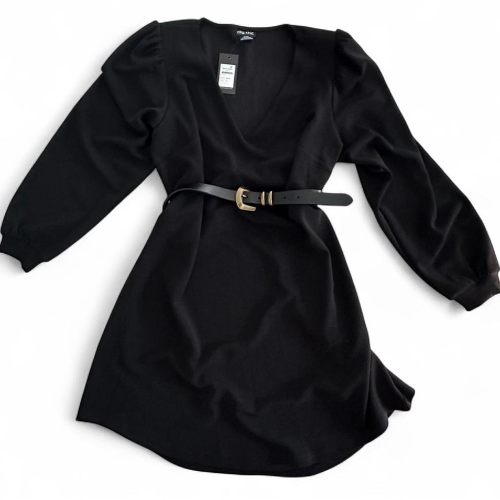🆕 NWT! 🖤 Black Long Sleeve Dress